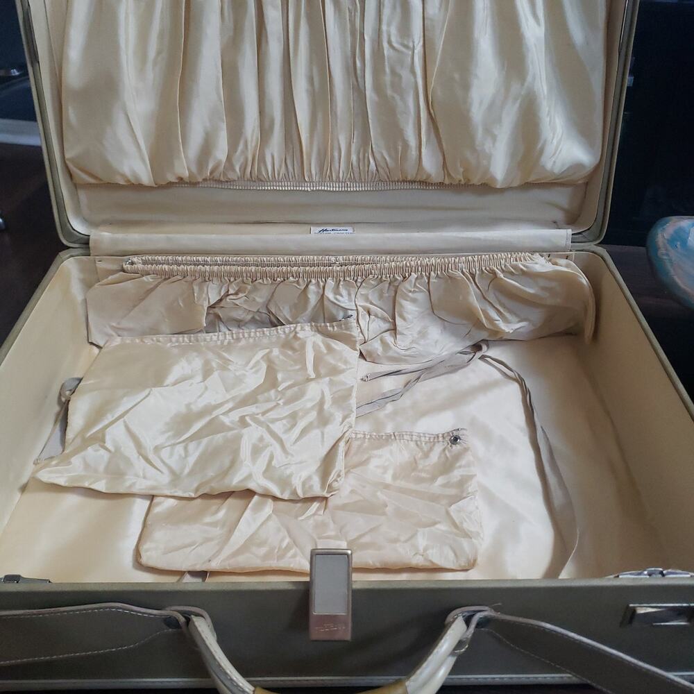 Hartmann 2 set cream luggage